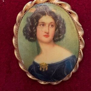 Vintage Gold and Blue Cameo Brooch
